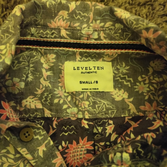 💸LAST CHANCE LEVEL TEN Authentic Boys sz.8 button down gray & pink wild print - Picture 2 of 3